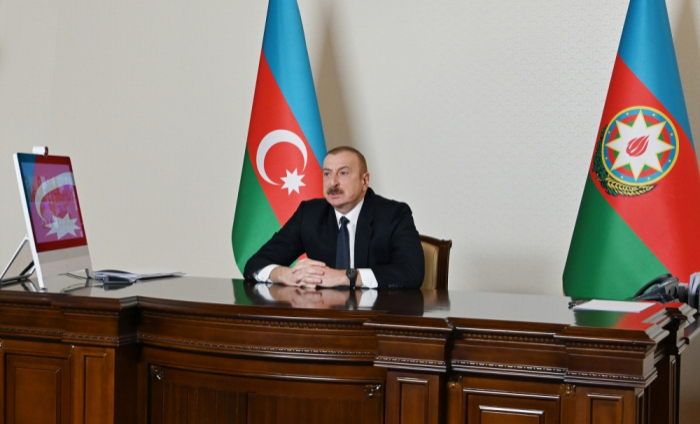   إلهام علييف يصدر تعليمات لإعداد برنامج جديد لـحزب أذربيجان الجديدة  