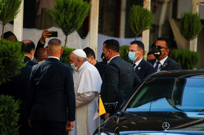 Pope Francis holds historic meeting with top Shiite cleric in Iraq