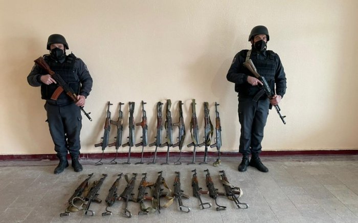 Se encontraron armas dejadas por el enemigo en Gubadli y Jabrayil