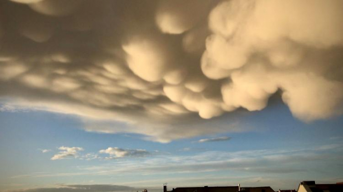   Was waren das für merkwürdige Wolken?  