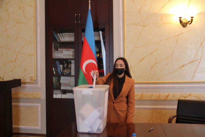 Dini Komitə yanında İctimai Şuraya seçki keçirilib