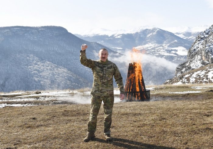  Ilham Aliyev se dirige a la gente desde Shusha -  VIDEO  