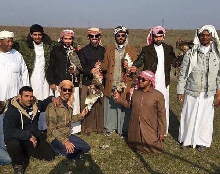    Göyərçinlərlə rəhmsiz davranan turistlər cərimələndi  
   