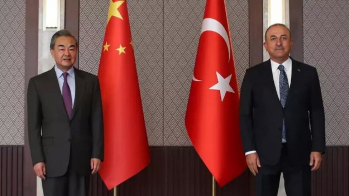 Mövlud Çavuşoğlu çinli həmkarı ilə görüşdü 