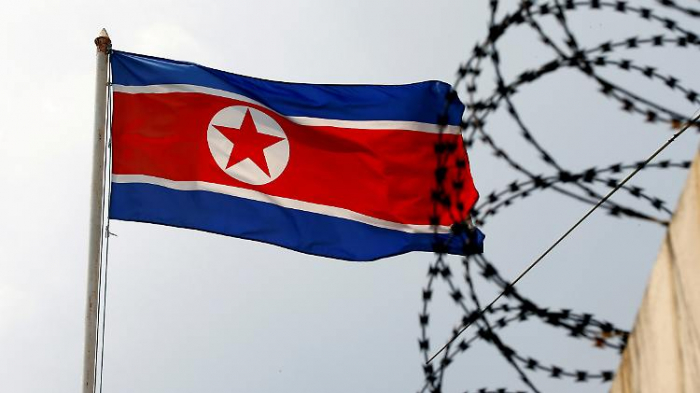 Nordkorea feuert Geschosse ins Meer