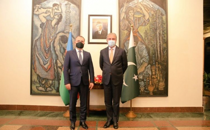   Azerbaijani FM meets with Pakistani counterpart  