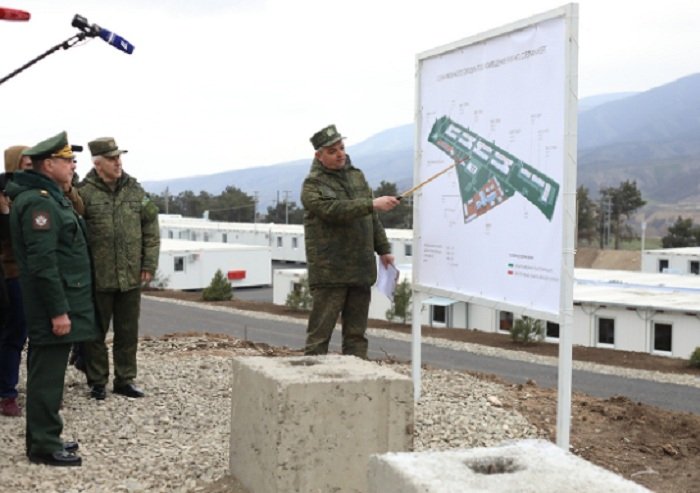   El viceministro de Defensa ruso visita Khankendi   