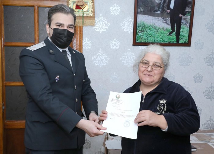  Şəhid və qazi ailəsinin üzvü olan 20 nəfər Azərbaycan vətəndaşlığına qəbul edildi -  FOTOLAR 