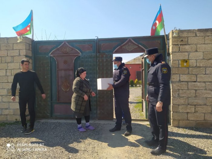 Polis əməkdaşları şəhid ailələrini ziyarət edib  
