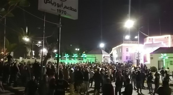 مظاهرات تكسر حظر التجول في الأردن