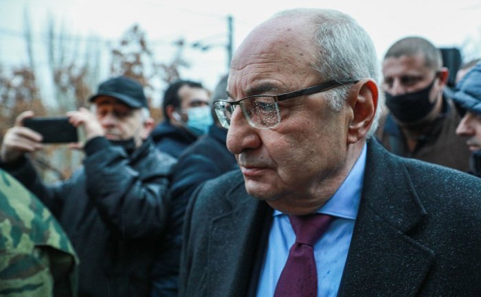   Ermənistan müxalifəti erkən seçkidən imtina etdi   