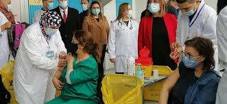 تونس تبدأ حملة التطعيم ضد فيروس كورونا... صور