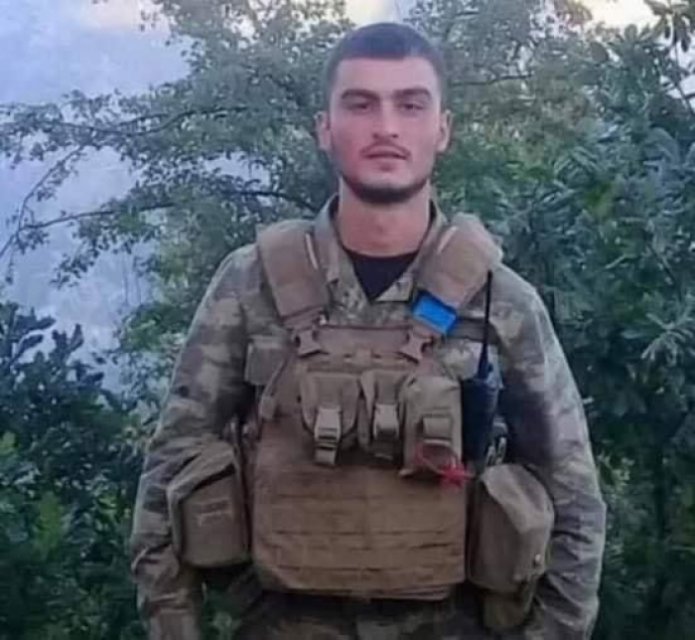  Cəbrayıl Dövlətzadənin ailəsinə 3 otaqlı mənzil verildi  
   