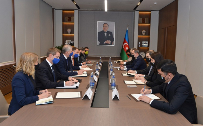  Le chef de la diplomatie azerbaïdjanaise s