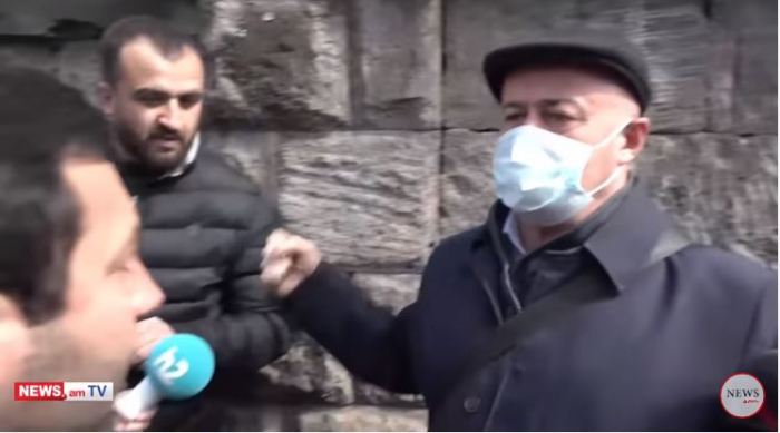  Ermənistanda deputat etirazçını vurmaq istədi-   VİDEO      