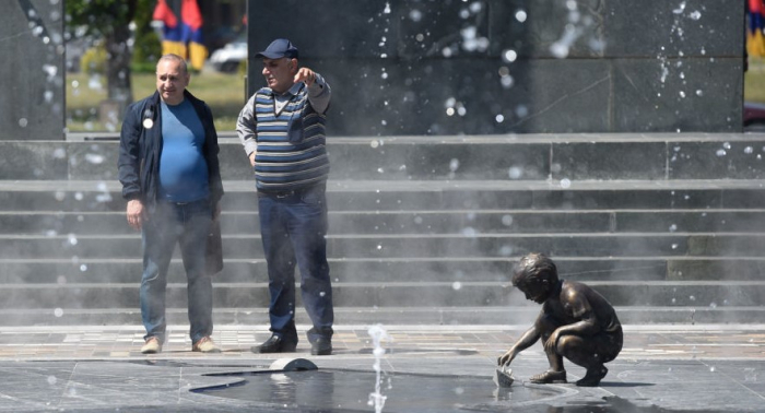 İrəvanda parkdan heykəl oğurlandı
