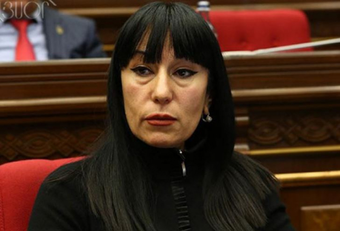  “Ter-Petrosyan baş naziri xaricə qaçırmağı təklif edir” -   Erməni deputat    