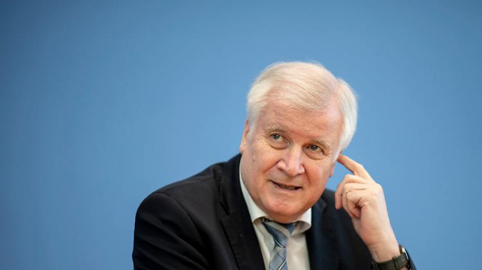 Seehofer will kein Astrazeneca-Vorbild sein