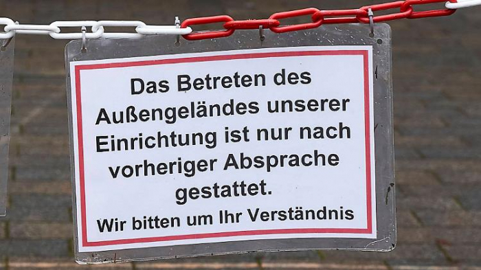 Länder lockern in Alten- und Pflegeheimen