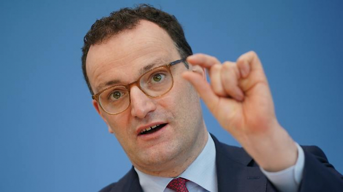 Spahn stellt Geimpften Freiheiten in Aussicht