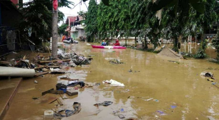 At least 23 dead, 2 missing as floods hit Indonesia