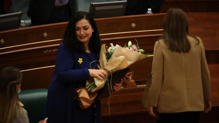   38-Jährige zur Präsidentin des Kosovo gewählt  