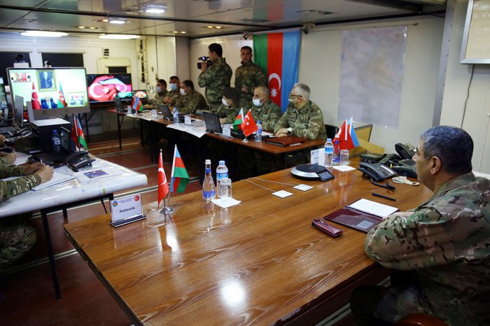 Azerbaijani, Turkish Ministers of Defense observe joint activity of automated control systems