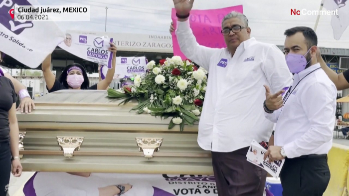  Candidate kicks off campaign in northern Mexico inside a coffin -  NO COMMENT  