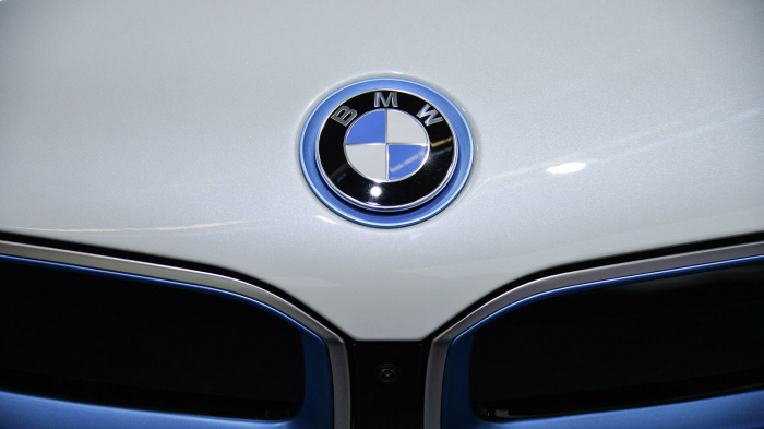     Weichenstellung bei BMW:     E-Auto mit Feststoffbatterie kommt vor 2025 – Medien