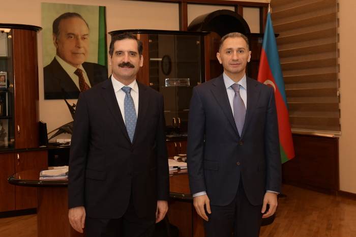 الوزير يلتقي السفير التركي السابق