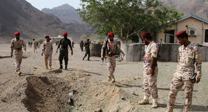 الدفاع اليمنية: 17 قتيلا وجريحا من "الحوثيين" في عملية استدراج غربي مأرب