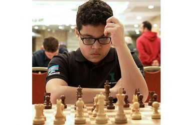 Un ajedrecista azerbaiyano lidera el torneo Vladimir Bato Kontich