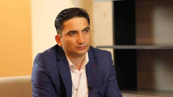  Erməni jurnalist Baydeni tənqid etdi 