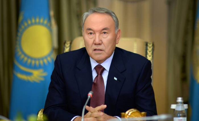  نزارباييف استقال من رئاسة الجمعية 