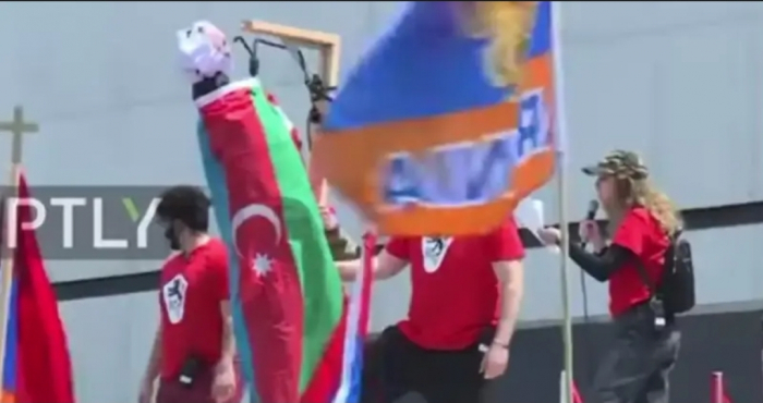  نظم أرمن لوس أنجلوس مظاهرة إعدام "أذربيجاني" - فيديو 