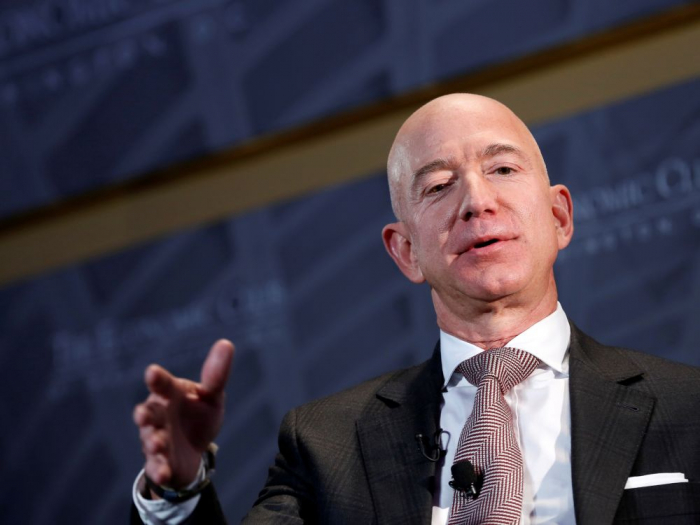 Le Forbes publie son classement annuel des milliardaires, Bezos conserve son trône