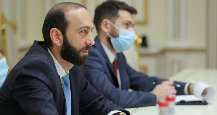  “Dialoq davam etdirilməlidir”  -  Mirzoyan Minsk Qrupundan danışdı