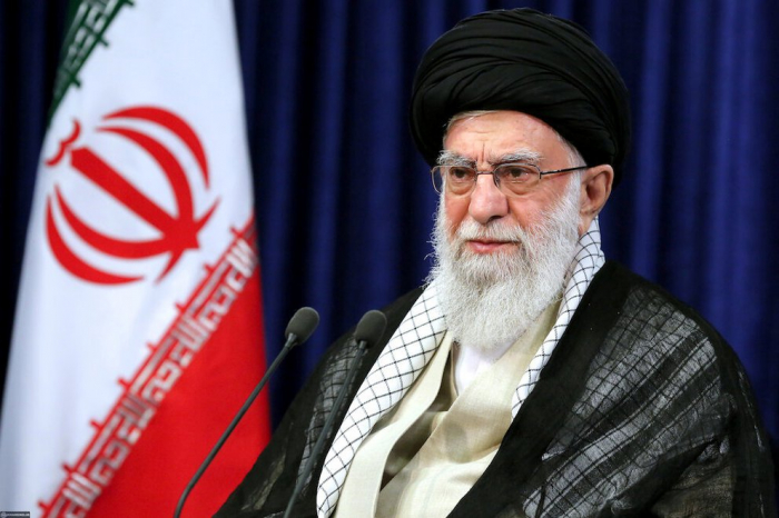   Tensión en el régimen de Irán:   el líder supremo defendió a la Guardia Revolucionaria y apuntó contra el canciller tras sus críticas al cuerpo militar