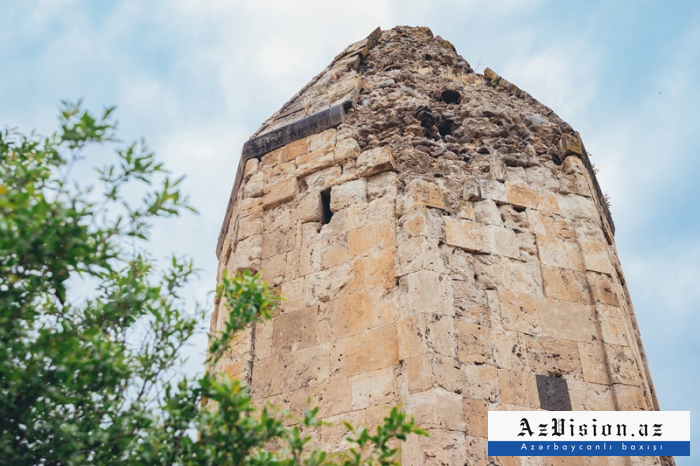  La tumba de Mammadbeyli sometida a vandalismo armenio -  FOTOS  