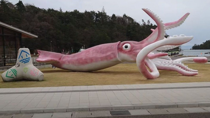 Covid: Japan town makes enormous squid statue with relief money