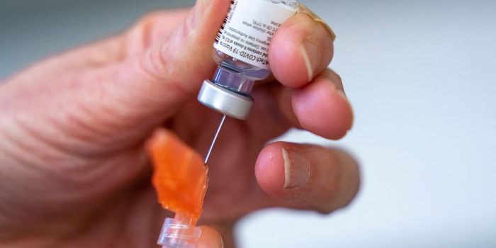 Le vaccin Pfizer/BioNTech est efficace à plus de 95% contre le Covid-19,  selon une étude 