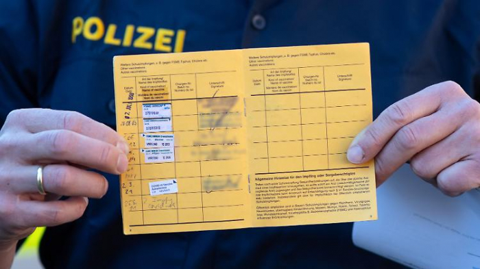 Justiz und Polizei warnen Impfpass-Fälscher