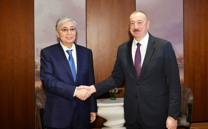   Der kasachische Präsident telefoniert mit Präsident Ilham Aliyev  
