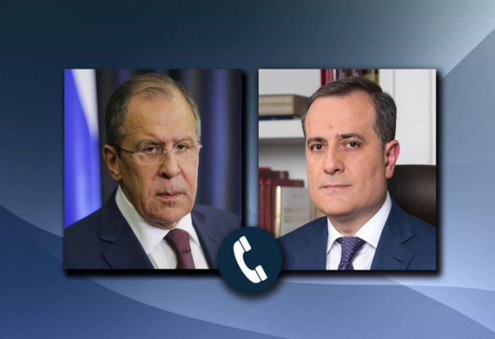   Azerbaijani, Russian FMs discuss tensions on Azerbaijani-Armenian border in phone call  