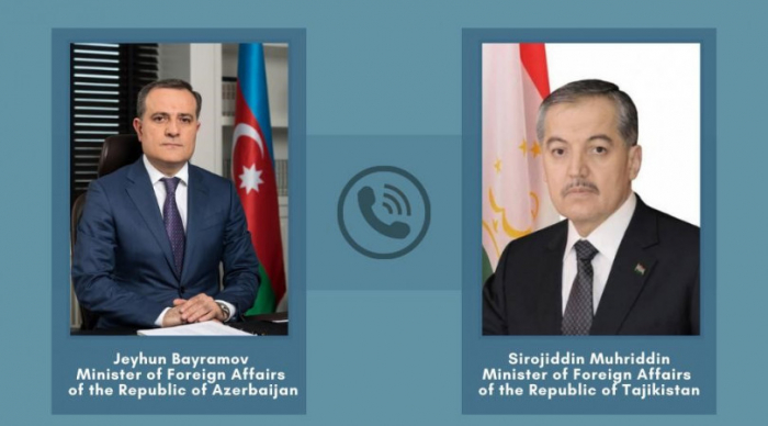 Azerbaijani, Tajik FMs exchange views over tension on border with Armenia
