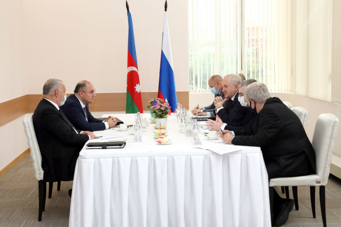   Azerbaijani, Russian customs services keen on simplifying border crossing process   