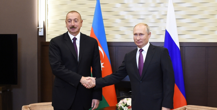  Russischer Präsident gratuliert Ilham Aliyev zum Nationalfeiertag 