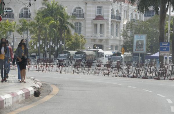 La represión de la junta birmana ha causado la muerte de al menos 73 menores