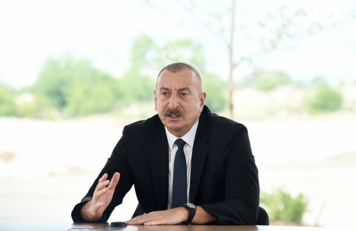  "Wenn wir sehen, dass es eine Bedrohung gibt, werden wir den Feind sofort zerstören"  - Ilham Aliyev  