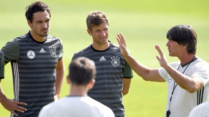   Löw vertraut Müller das DFB-Team an  